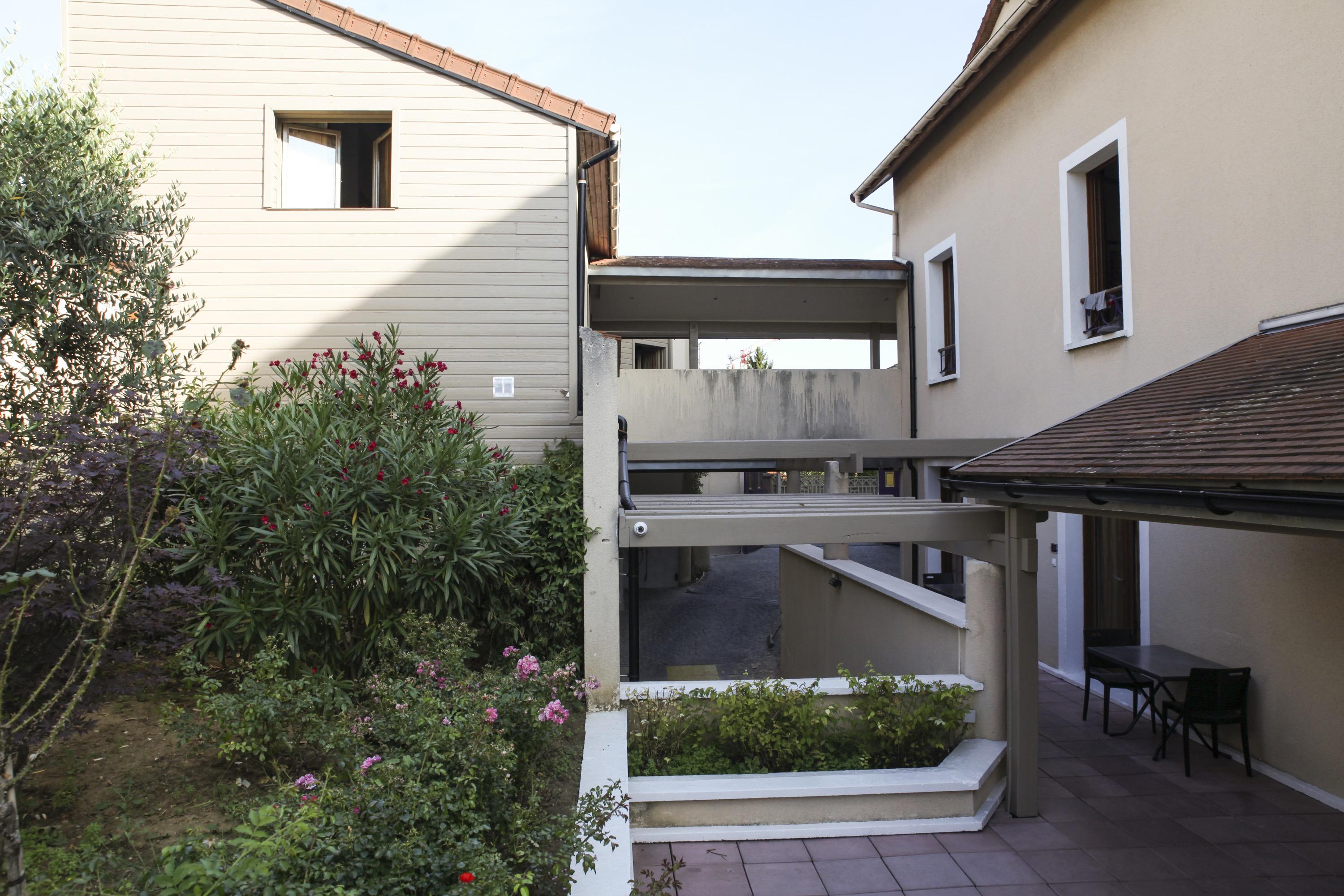 La Ferme Des Barmonts Aparthotel Villejuif Luaran gambar